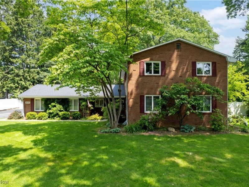 1047 Ashwood Drive, Wooster, OH 44691 Photo 1