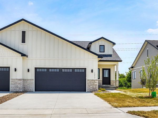 1208 Westview Drive, Huxley, IA 50124