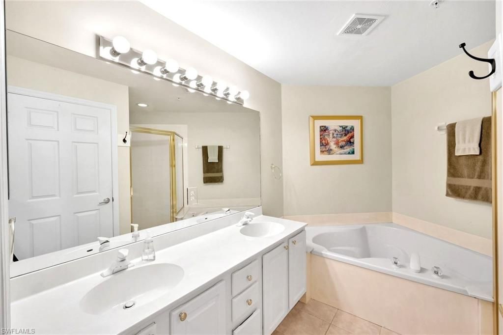 2190 Arielle Dr, Unit 903, Naples, FL 34109 Photo