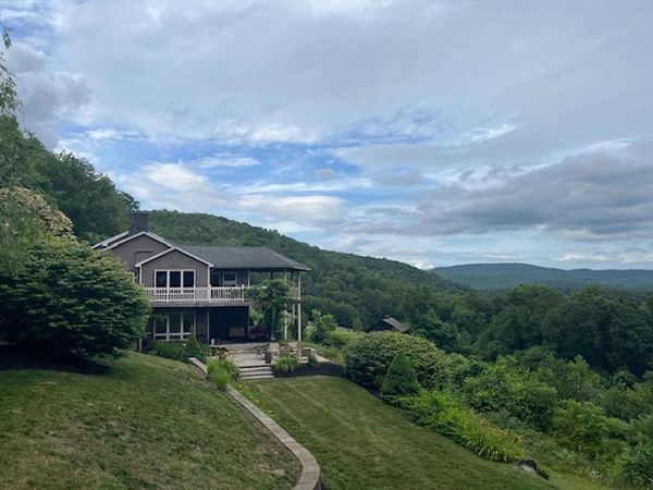 151 Smead Hill Rd, Greenfield, MA 01301