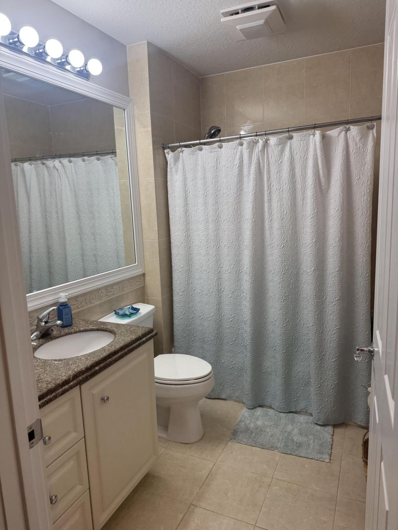 16 Harbour Isle Drive, Unit 106, Fort Pierce, FL 34949 Photo