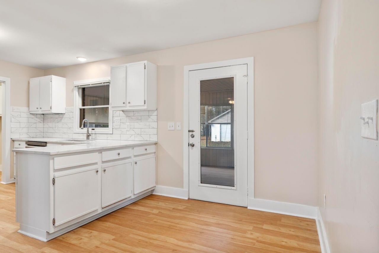 298 Summerset Lane Photo 10