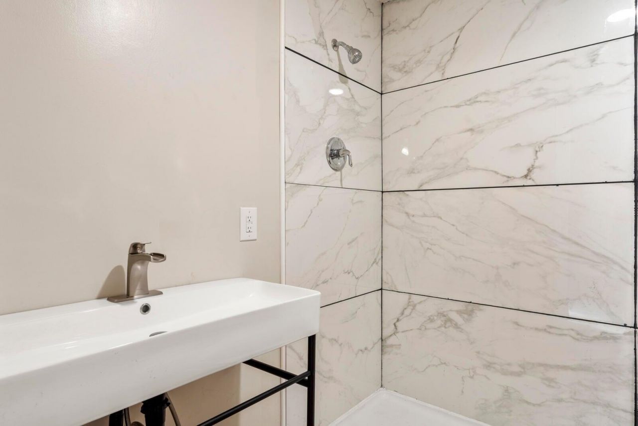 298 Summerset Lane Photo 16