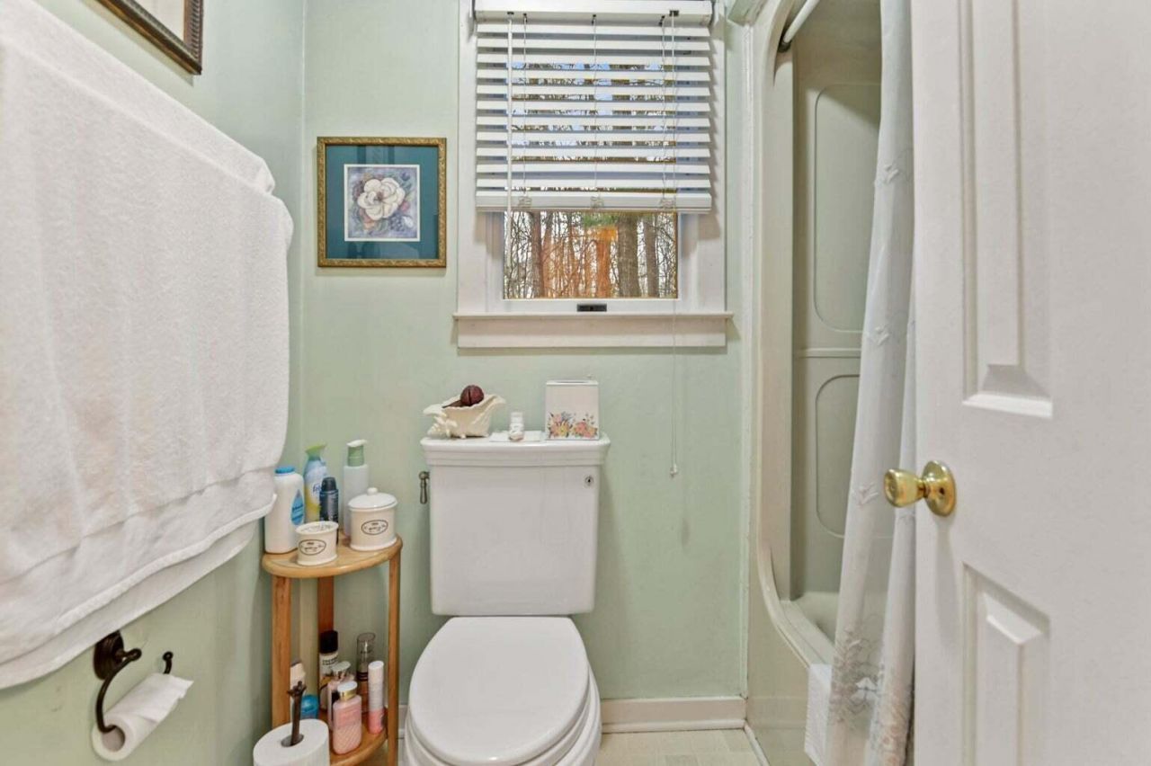 302 Summerset Lane Photo 14