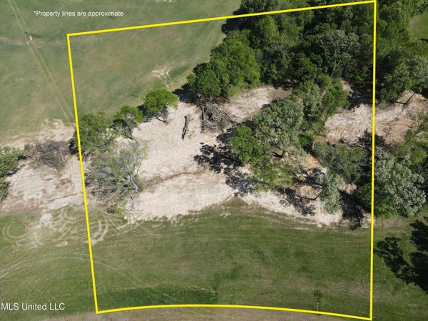 12 Como Trace Drive, Senatobia, MS 38668