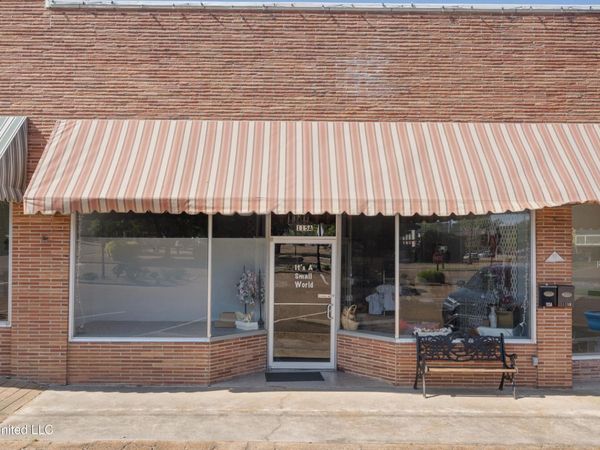 115 Public Square, Batesville, MS 38606