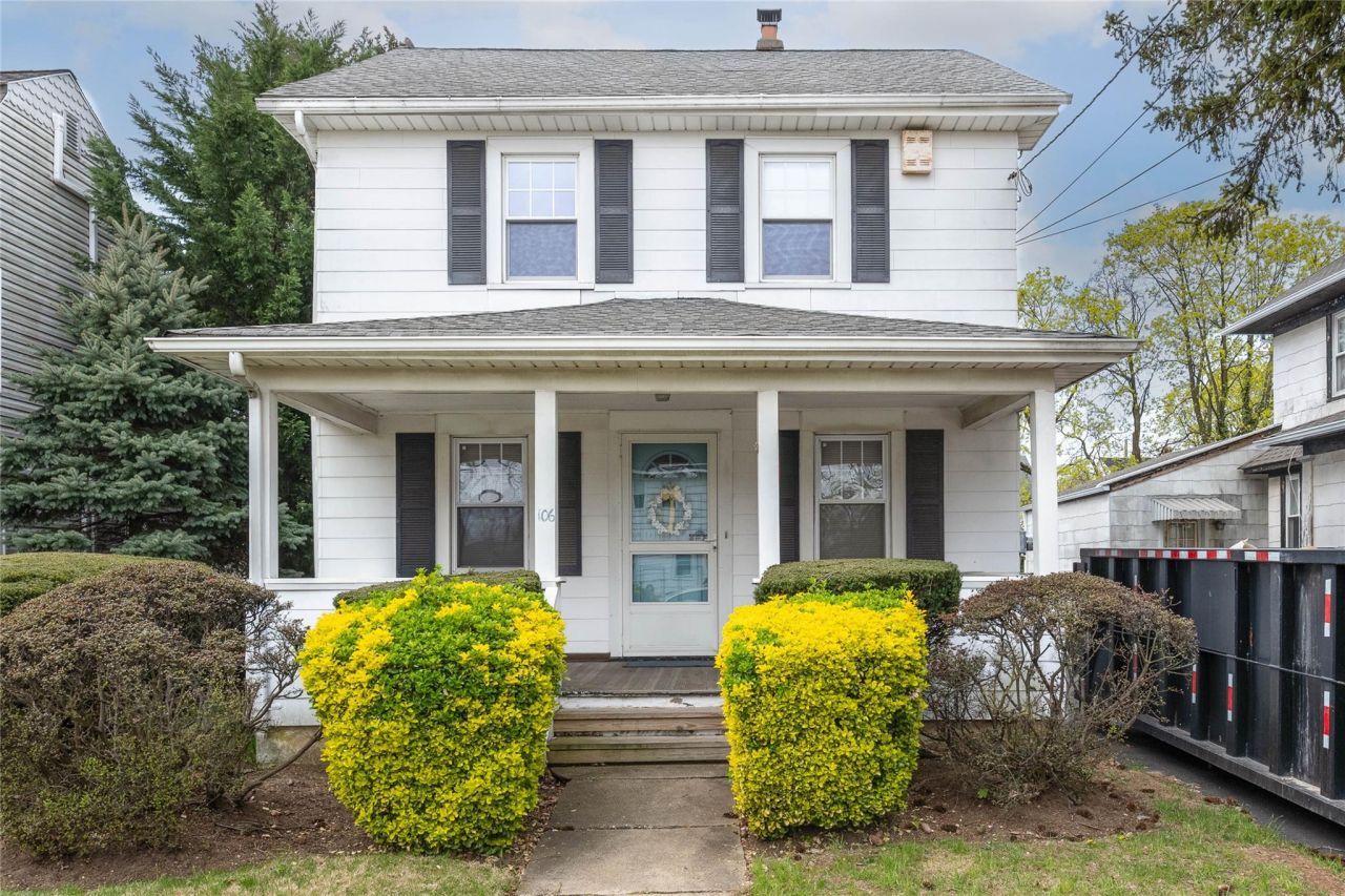 106 Sycamore Street, West Hempstead, NY 11552 Main Photo