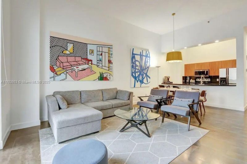 1200 Brickell Bay Dr, Unit 1404, Miami, FL 33131 Photo