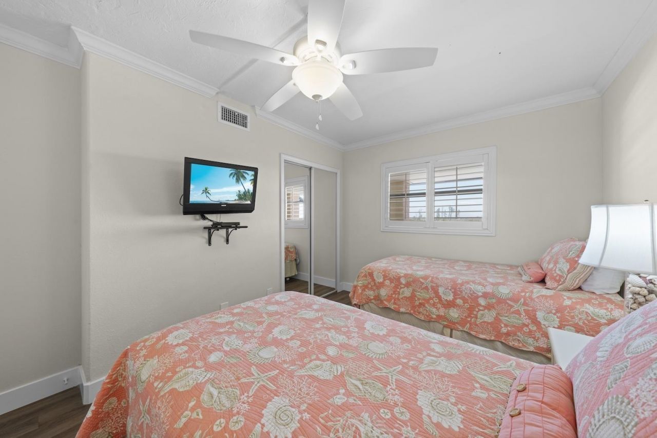 2230 Camino Del Mar Dr, Unit 1C4, Sanibel, FL 33957 Photo