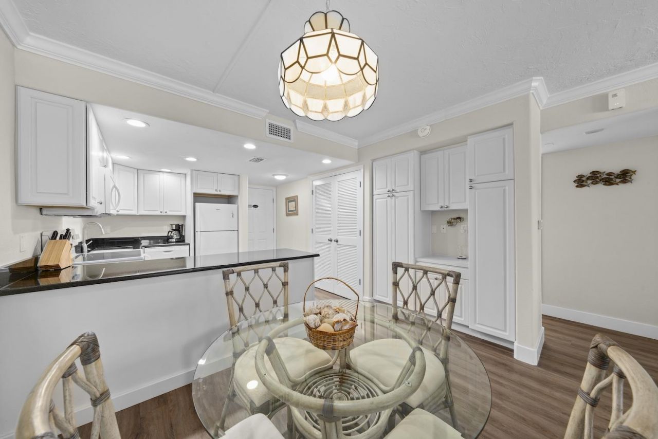 2230 Camino Del Mar Dr, Unit 1C4, Sanibel, FL 33957 Photo