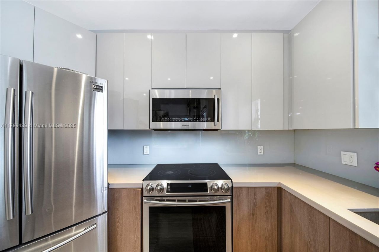 381 Franklin St, Hollywood, FL 33019 Photo