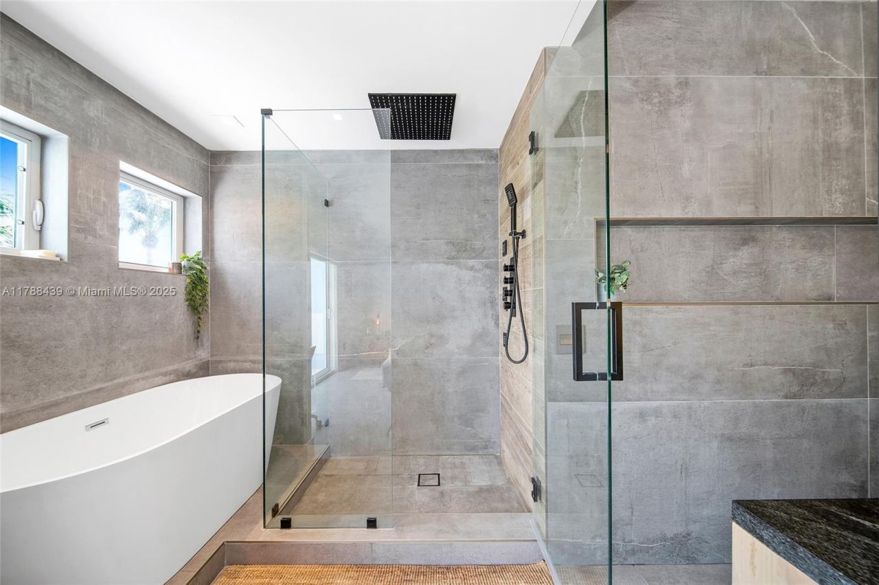 381 Franklin St, Hollywood, FL 33019 Photo