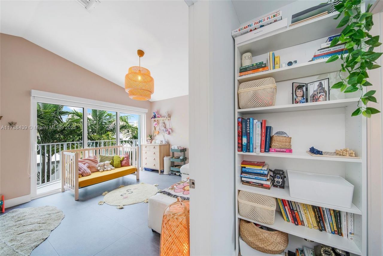 381 Franklin St, Hollywood, FL 33019 Photo