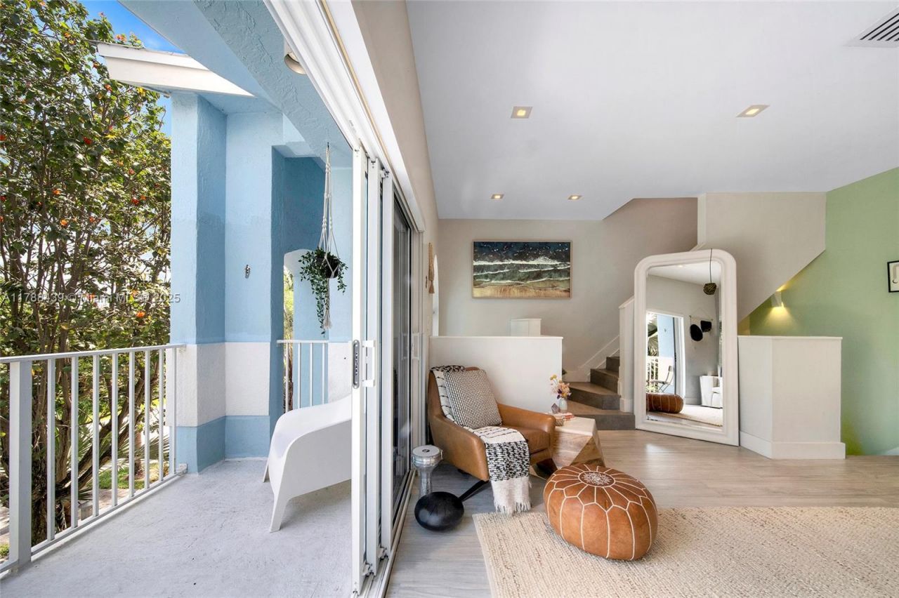 381 Franklin St, Hollywood, FL 33019 Photo