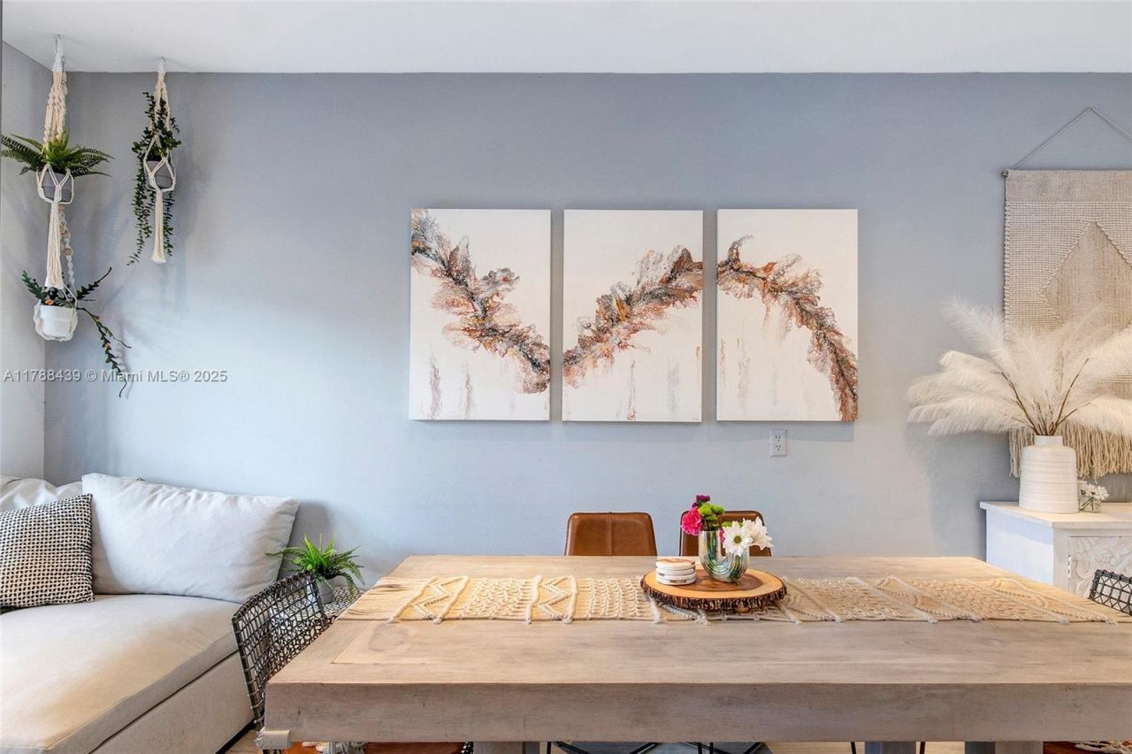 381 Franklin St, Hollywood, FL 33019 Photo