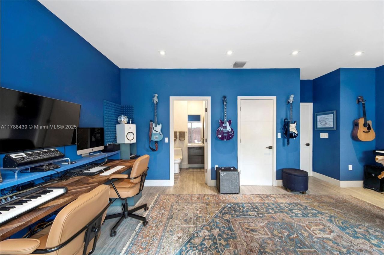 381 Franklin St, Hollywood, FL 33019 Photo