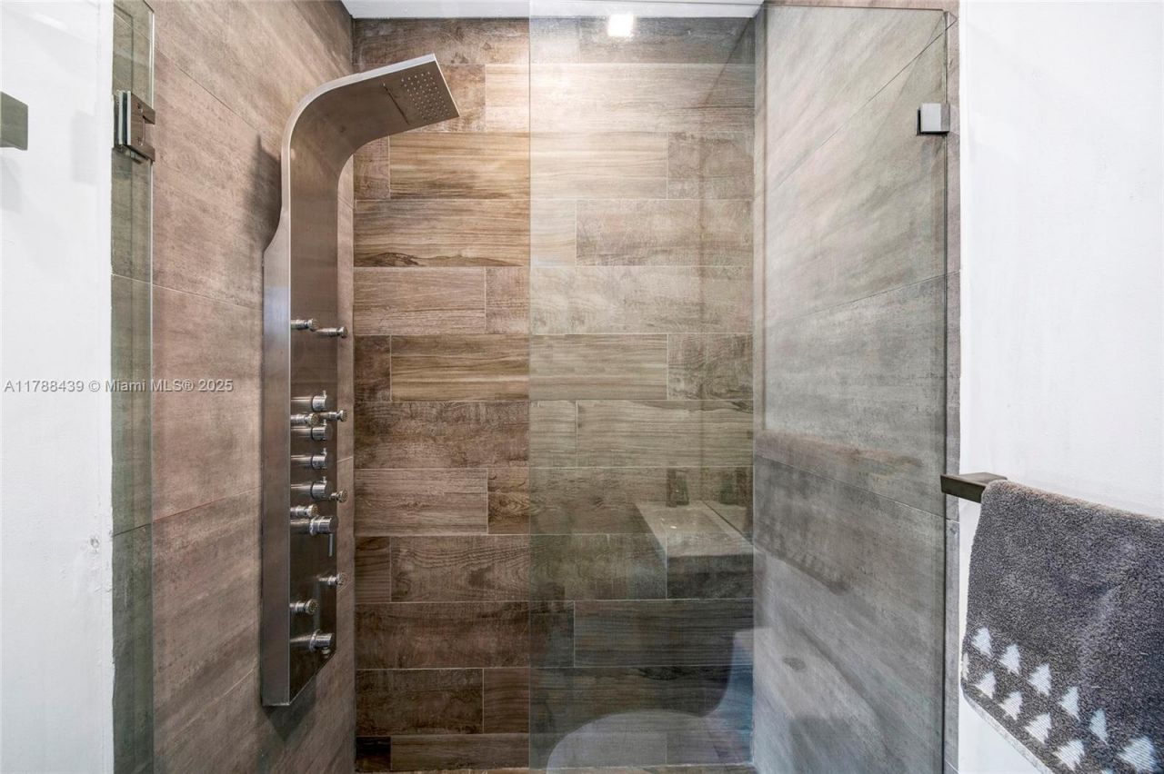 381 Franklin St, Hollywood, FL 33019 Photo