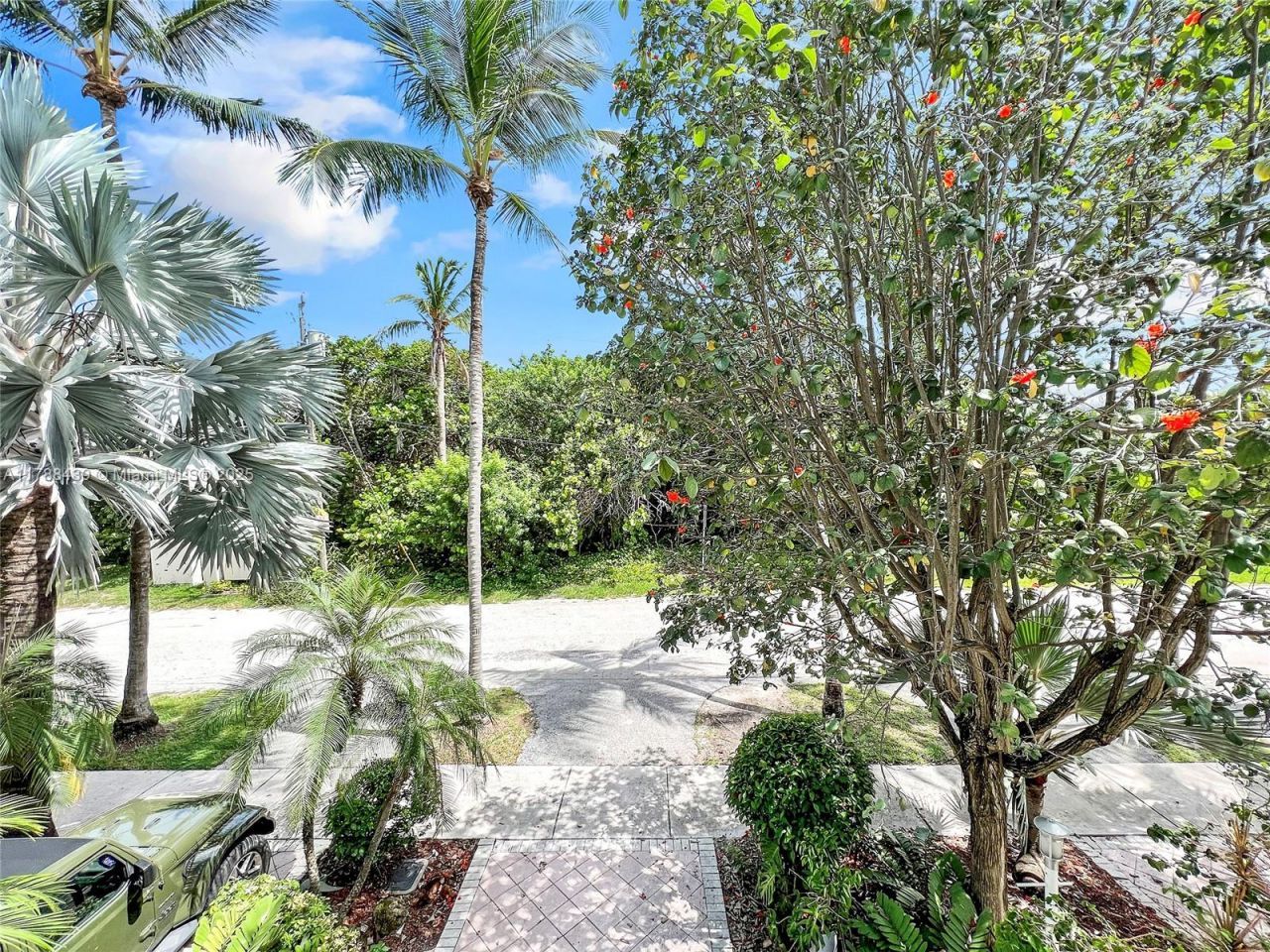 381 Franklin St, Hollywood, FL 33019 Photo