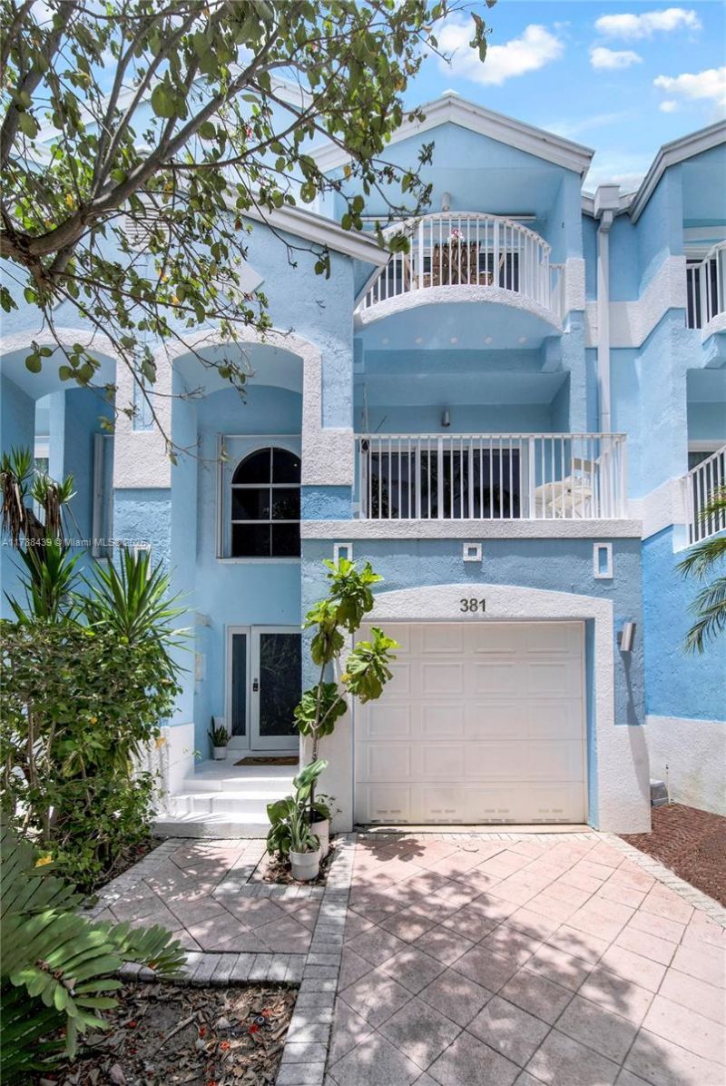 381 Franklin St, Hollywood, FL 33019 Photo