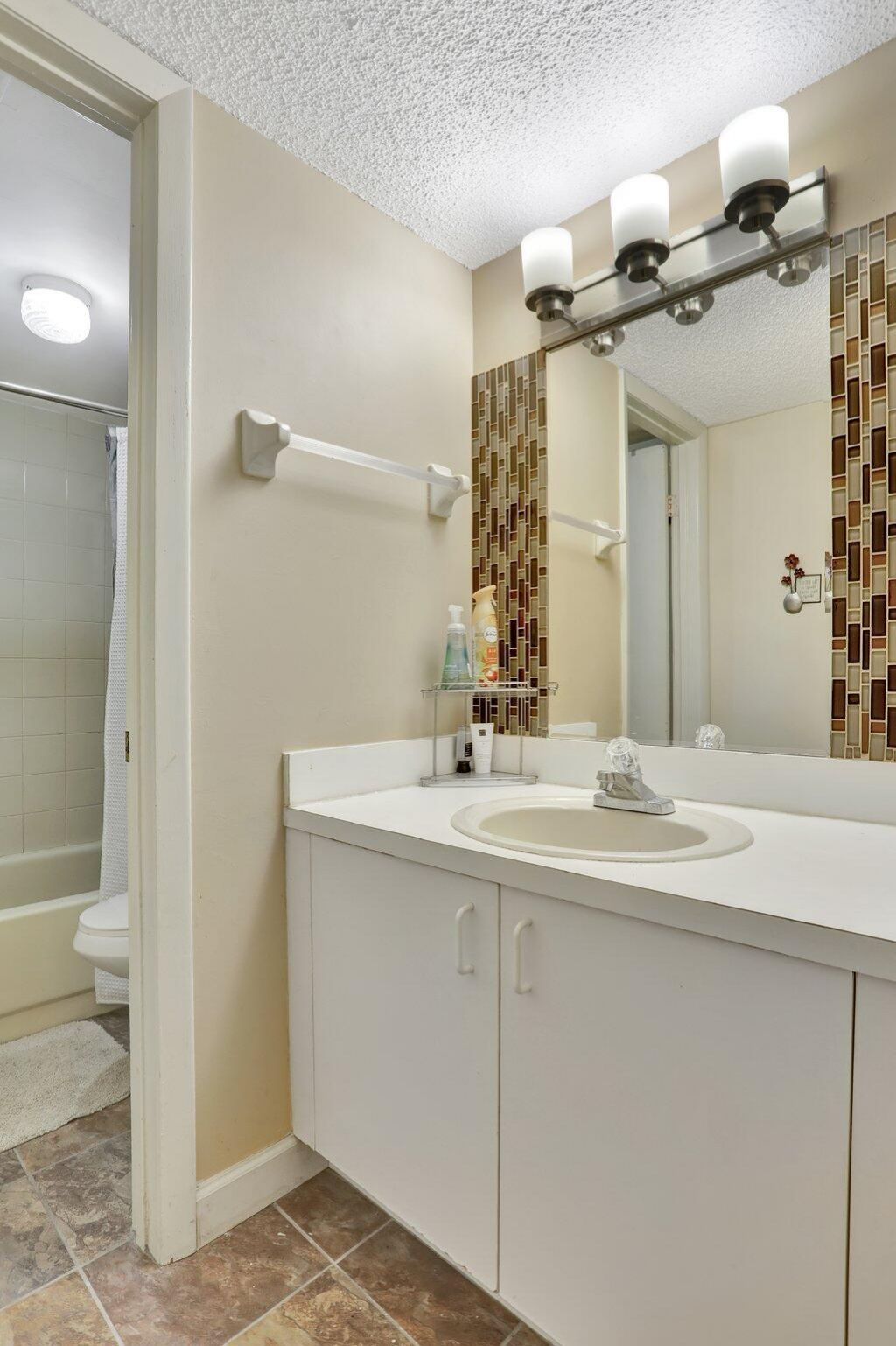 7451 NW 16th Street, Unit 303, Plantation, FL 33313 Photo