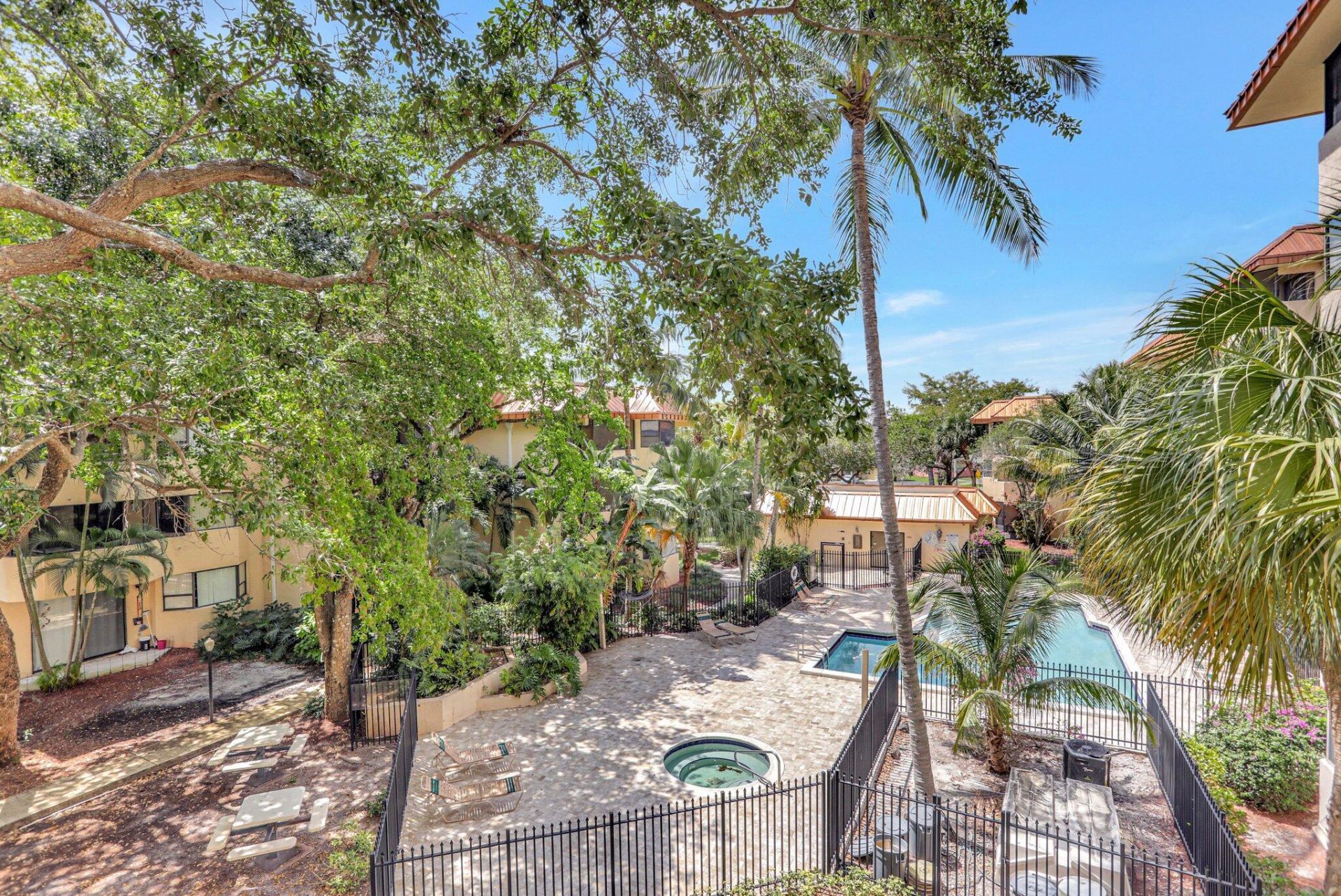 7451 NW 1600 NW 5th St Street, Unit 303, Plantation, FL 33313 Photo