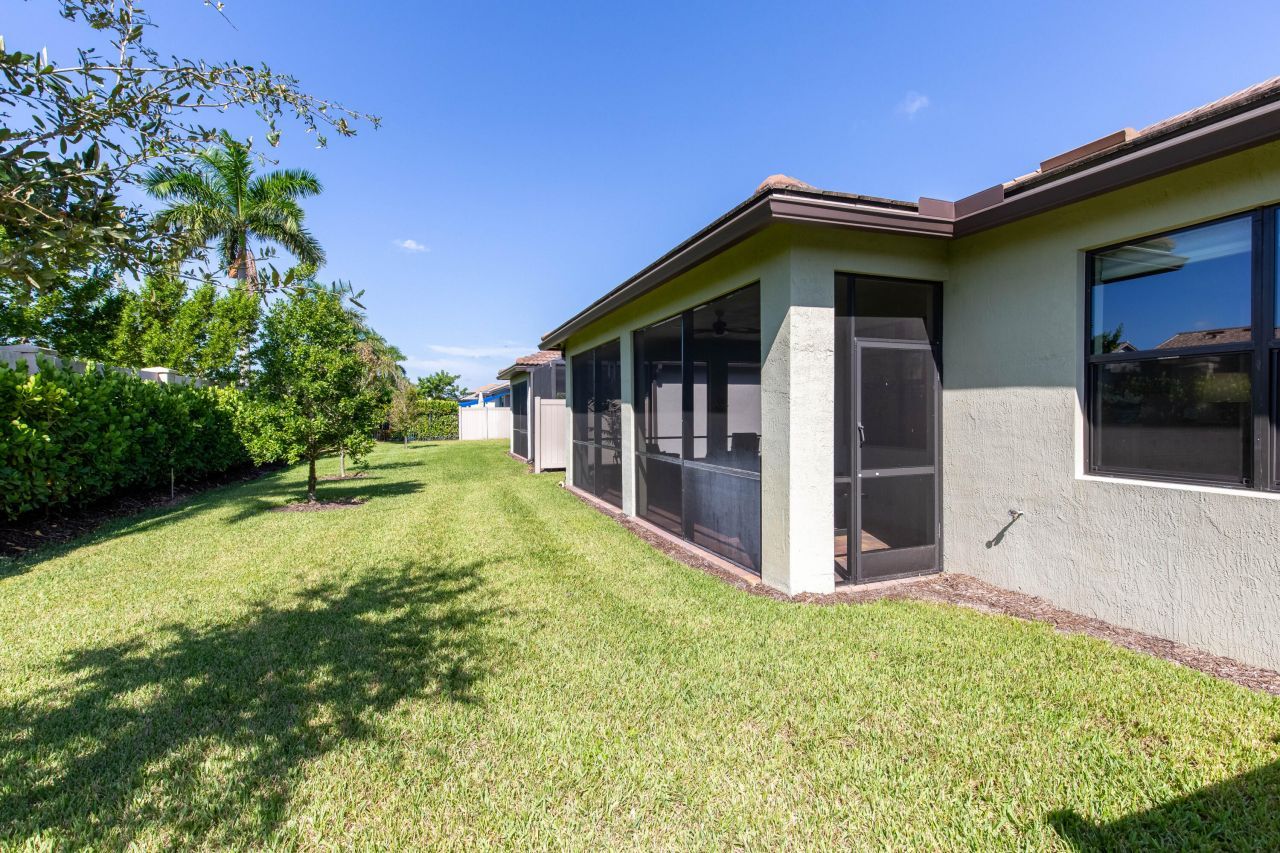 8161 Hanoverian Drive, Lake Worth, FL 33467 Photo