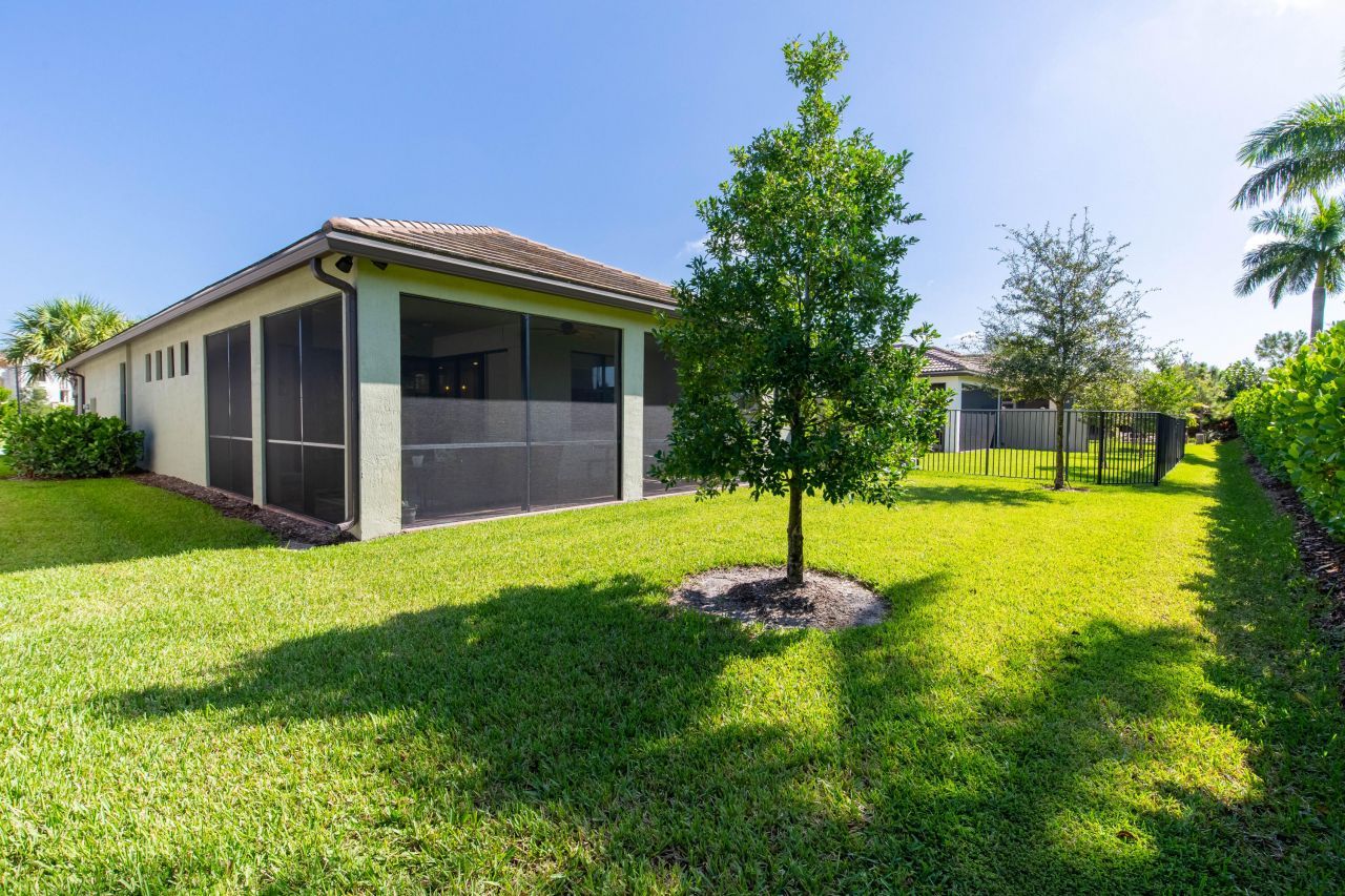 8161 Hanoverian Drive, Lake Worth, FL 33467 Photo