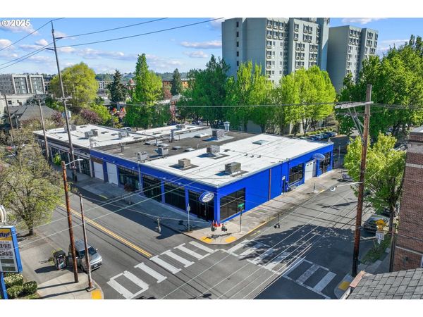 1100 NW 21ST AVE, Portland, OR 97209