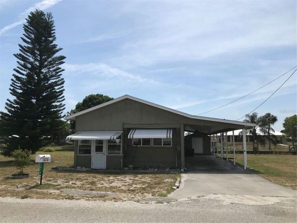 1474 LAKE DRIVE W, OKEECHOBEE, FL 34974
