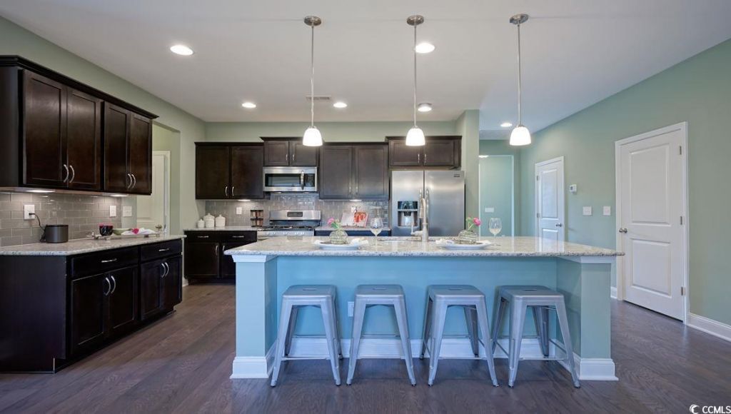 434 Clear Lake Dr. Photo 9