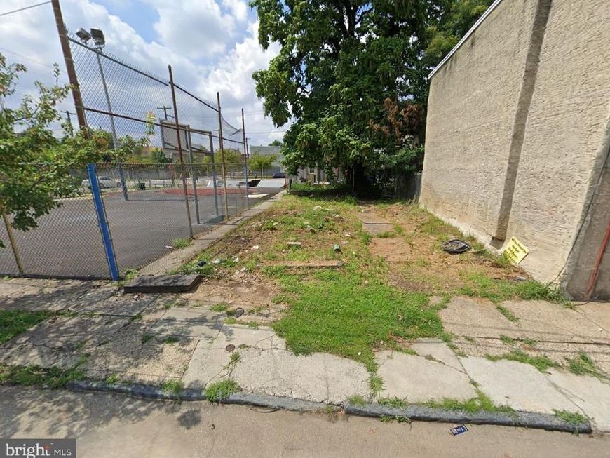 2002 N Bodine Street, Philadelphia, PA 19122 Main Photo