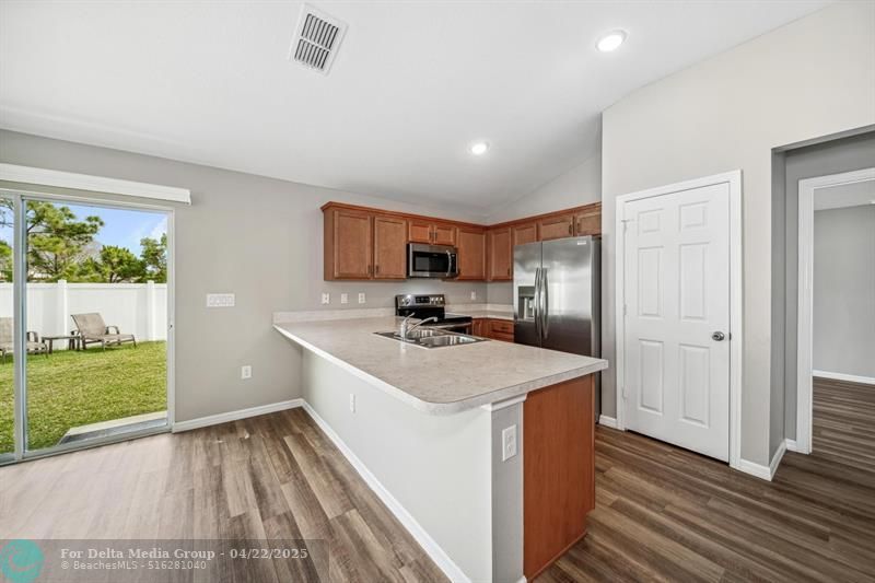 5485 NW Pine Trail Cir, Port Saint Lucie, FL 34983 Photo