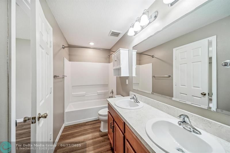 5485 NW Pine Trail Cir, Port Saint Lucie, FL 34983 Photo