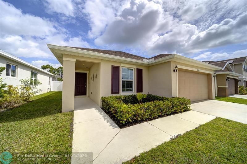 5485 NW Pine Trail Cir, Port Saint Lucie, FL 34983 Photo