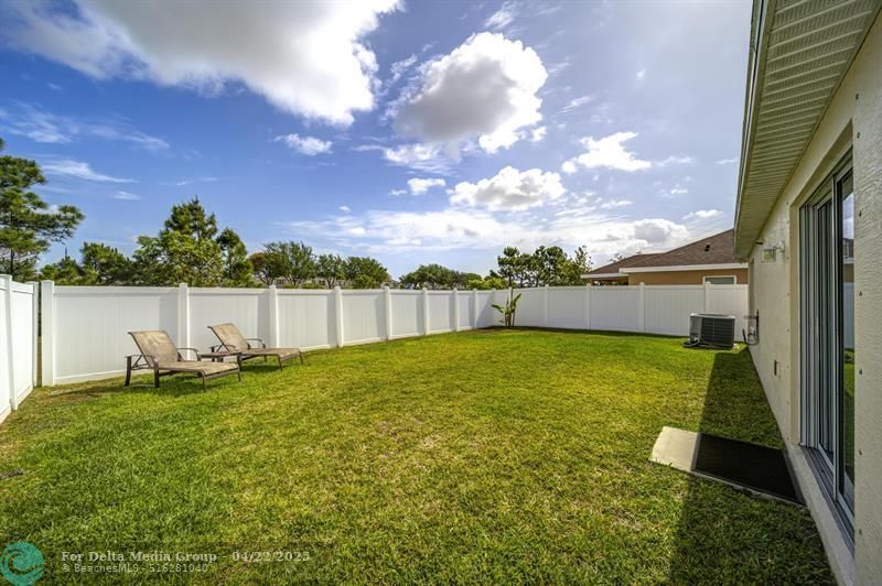 5485 NW Pine Trail Cir, Port Saint Lucie, FL 34983 Photo
