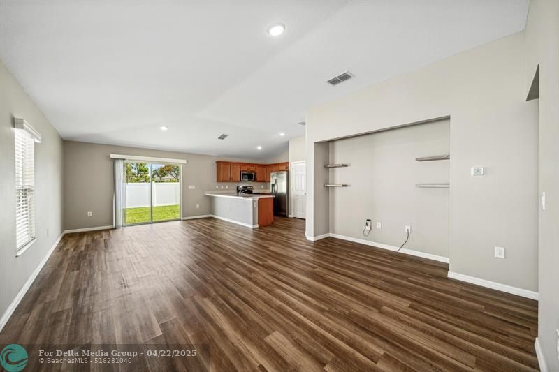 5485 NW Pine Trail Cir, Port Saint Lucie, FL 34983 Photo