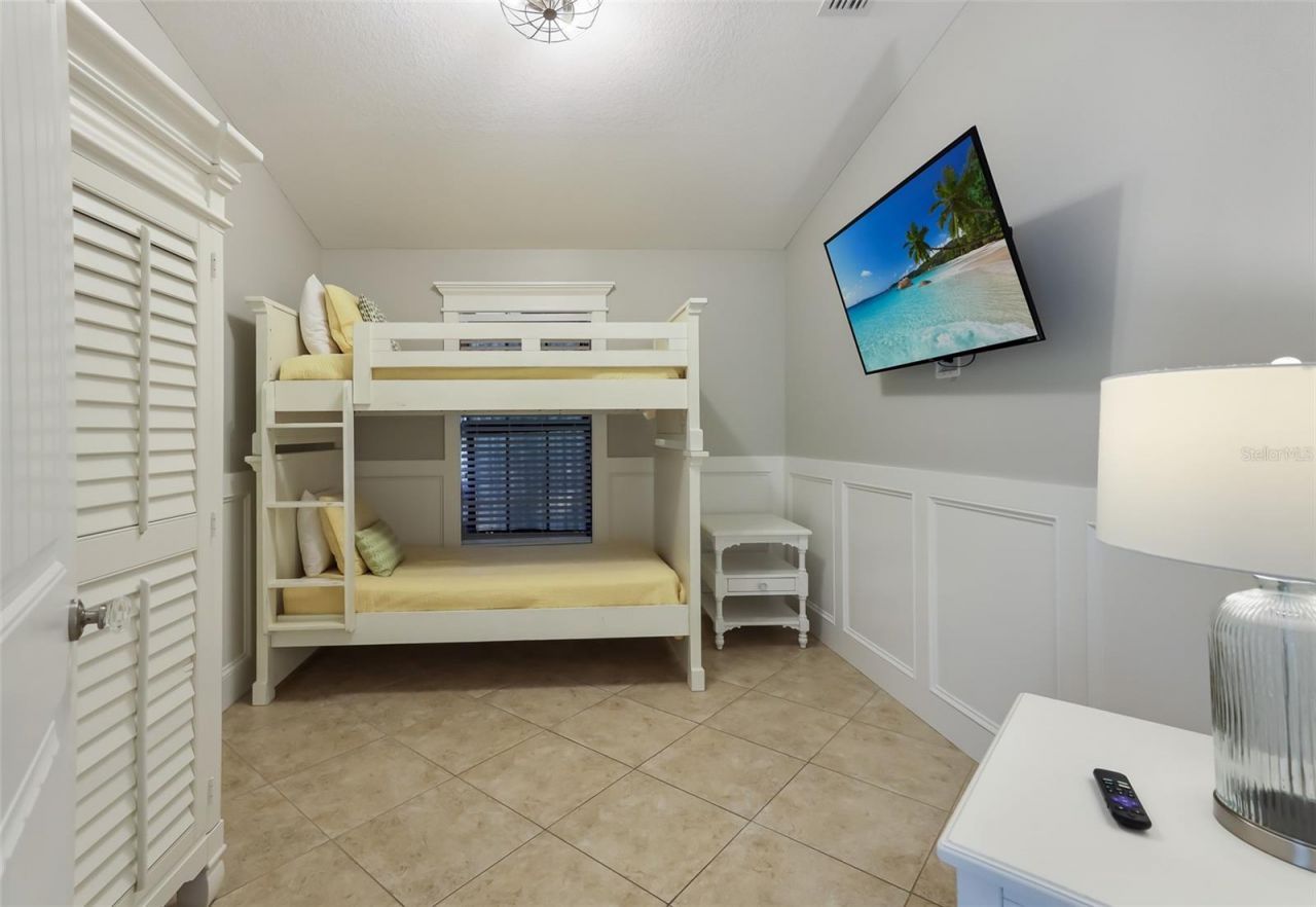 113 Maple Avenue, Anna Maria, FL 34216 Photo