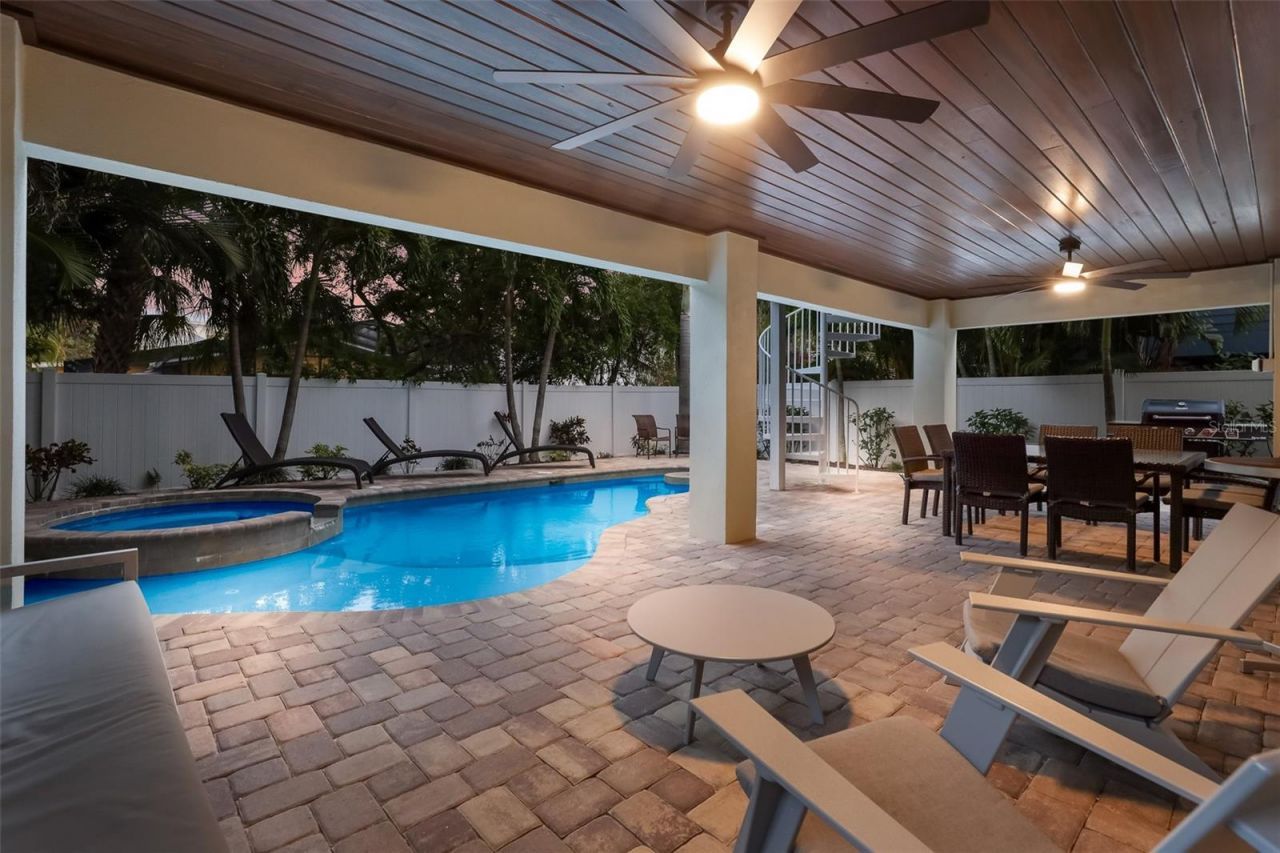 113 Maple Avenue, Anna Maria, FL 34216 Photo