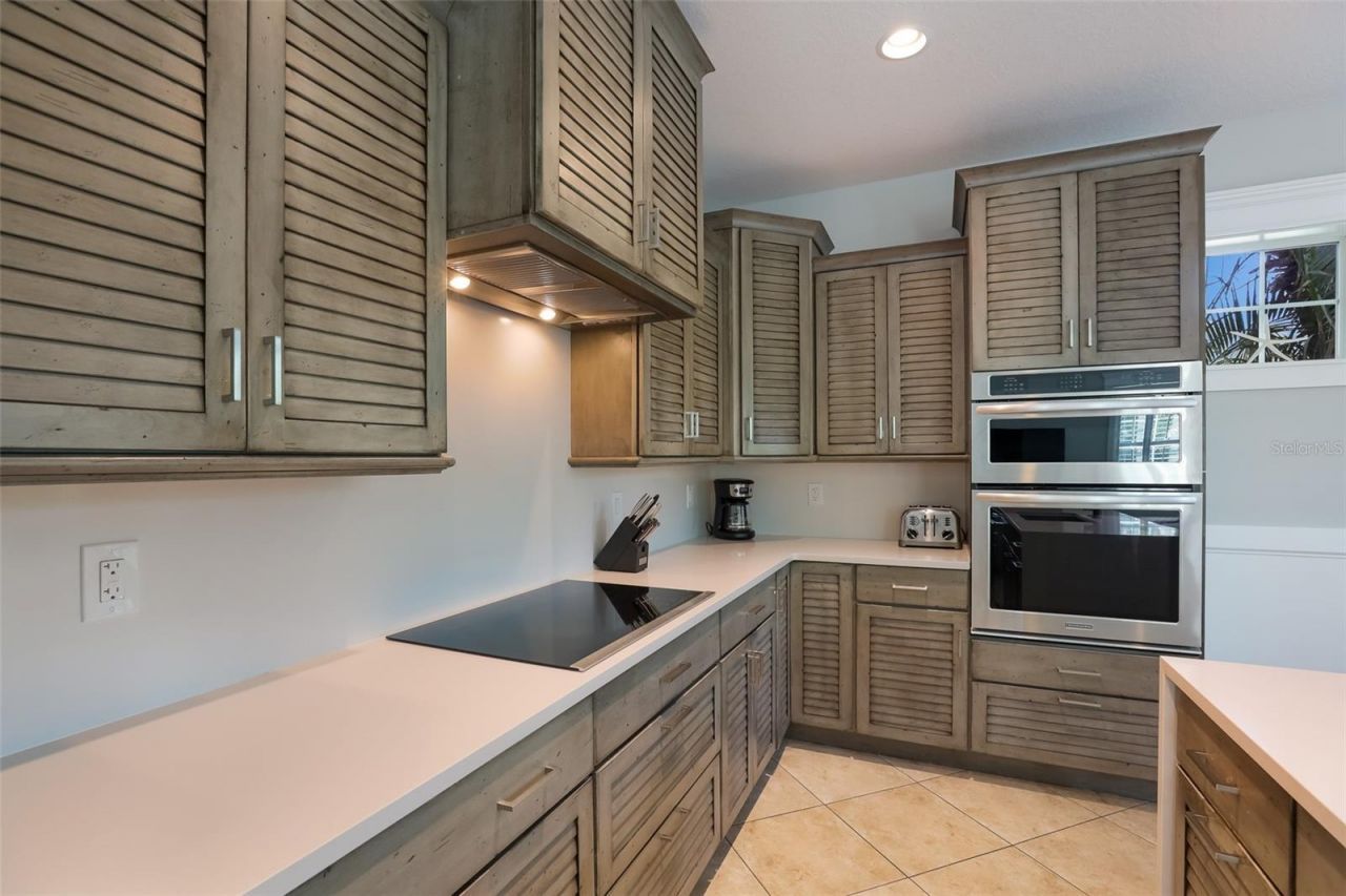 113 Maple Avenue, Anna Maria, FL 34216 Photo