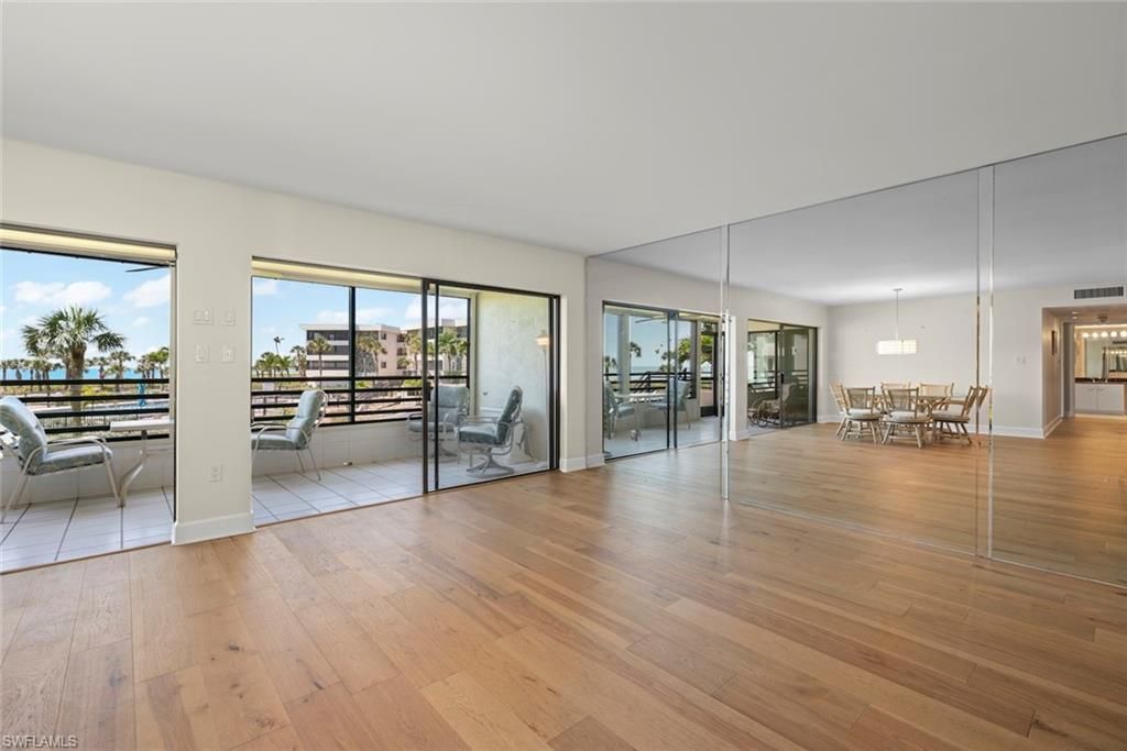 1605 Middle Gulf Dr, Unit 105, Sanibel, FL 33957 Photo