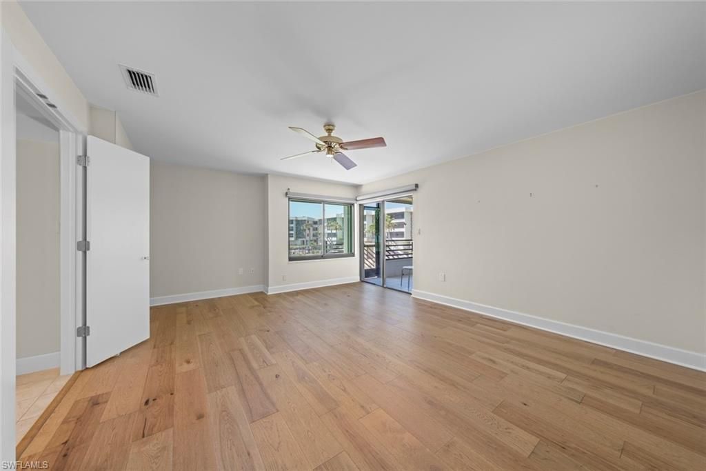 1605 Middle Gulf Dr, Unit 105, Sanibel, FL 33957 Photo