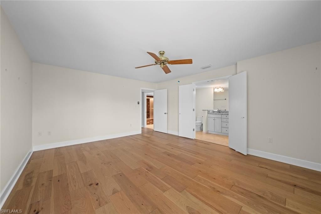 1605 Middle Gulf Dr, Unit 105, Sanibel, FL 33957 Photo