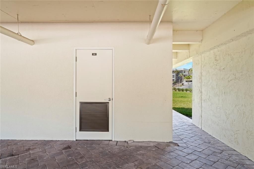 1605 Middle Gulf Dr, Unit 105, Sanibel, FL 33957 Photo