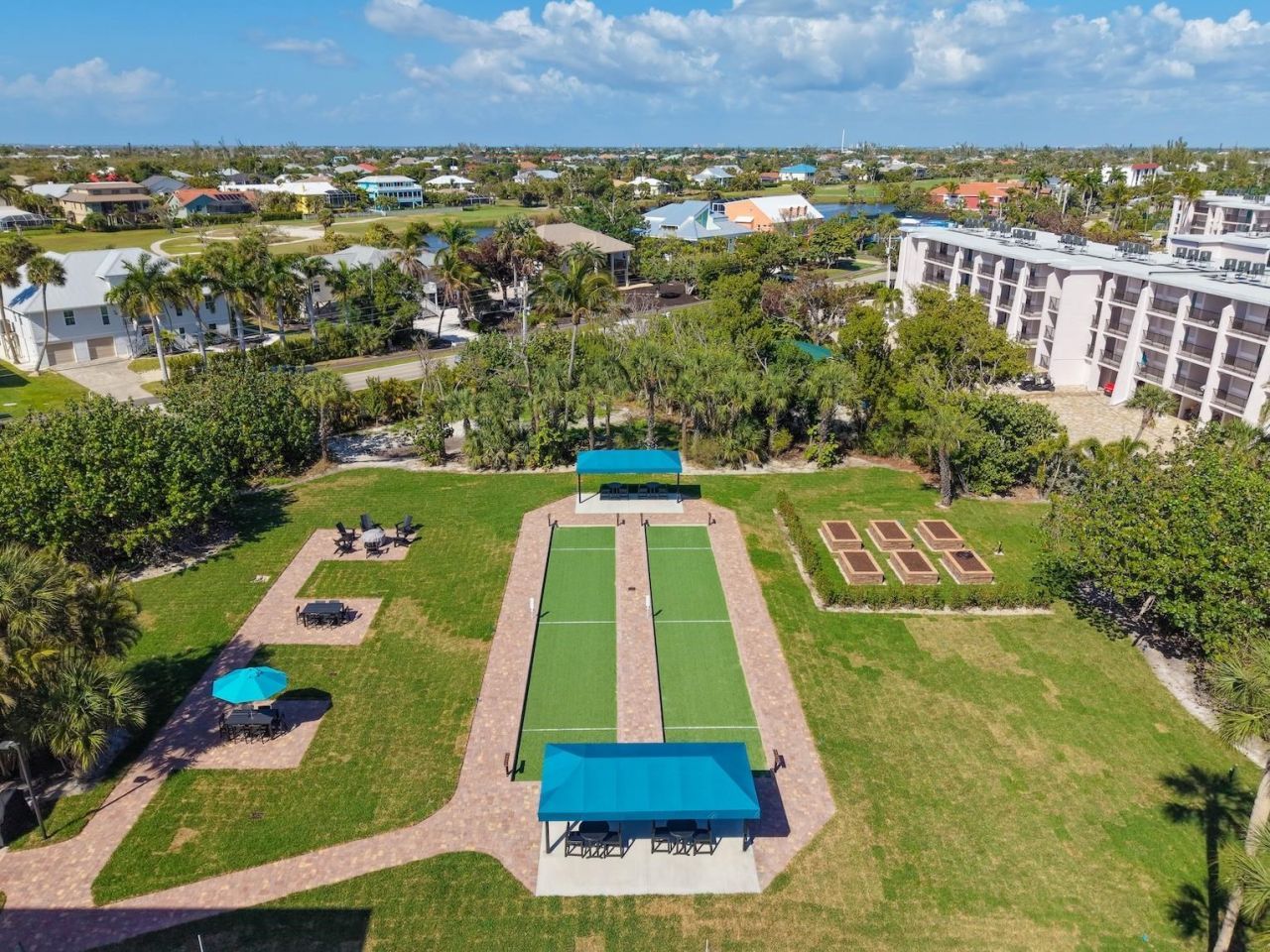 1605 Middle Gulf Drive, Unit 105, Sanibel, FL 33957 Photo