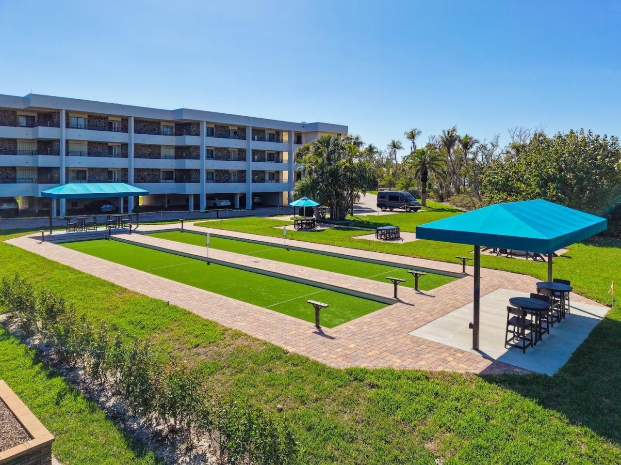 1605 Middle Gulf Drive, Unit 105, Sanibel, FL 33957 Photo