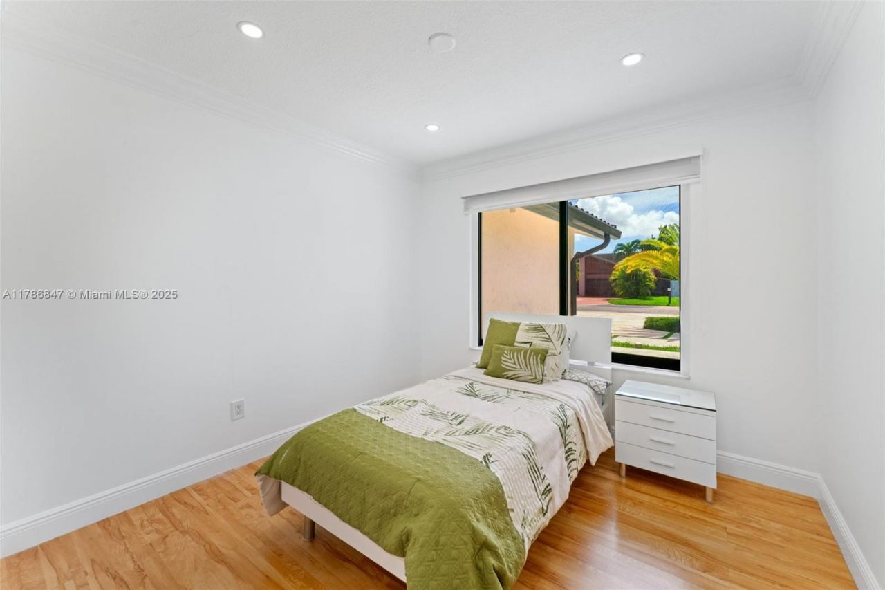 10320 SW 132nd Ave, Miami, FL 33186 Photo