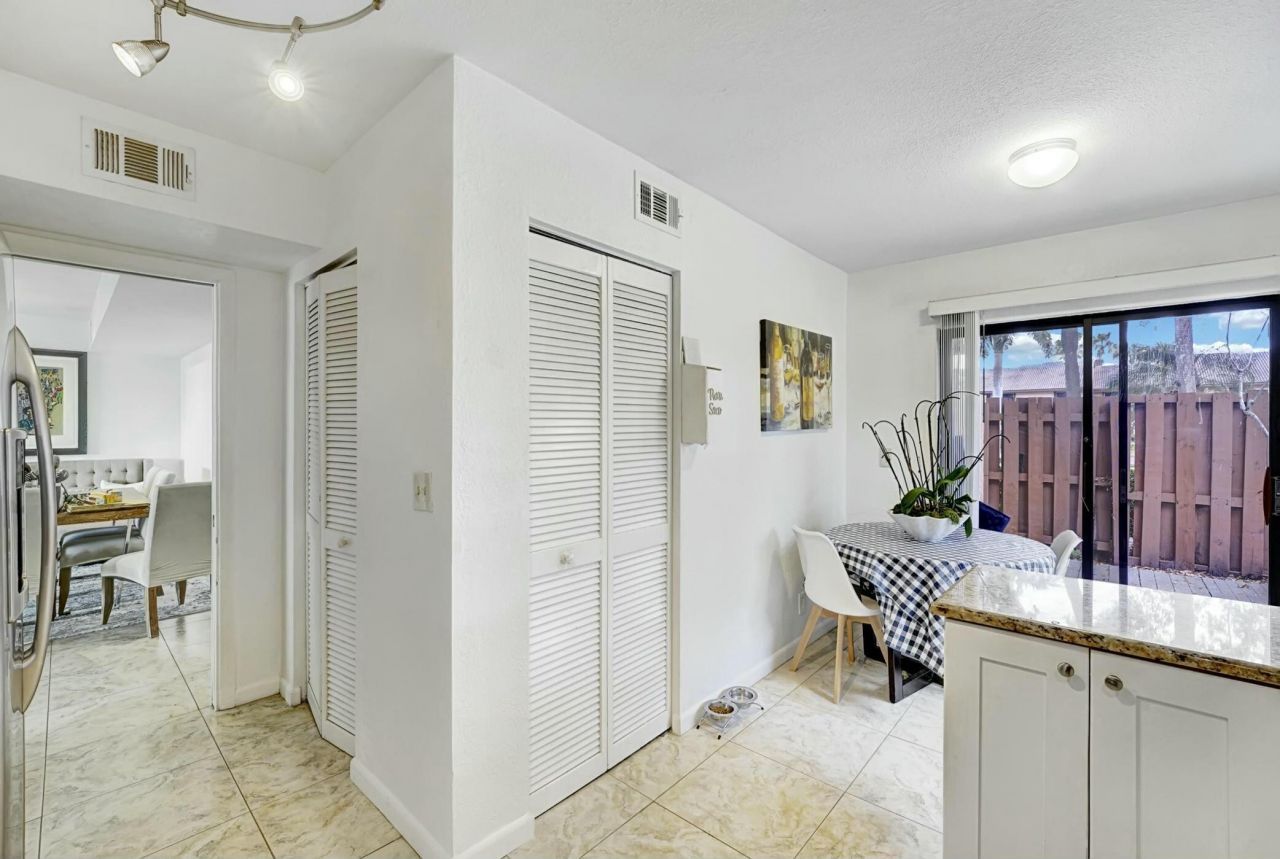 5337 Fountains Drive S, Lake Worth, FL 33467 Photo