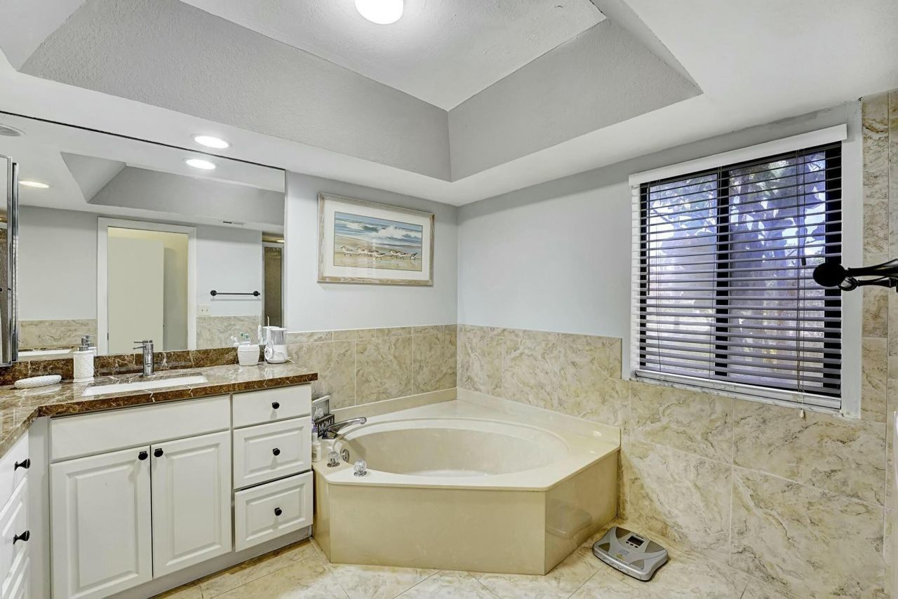 5337 Fountains Drive S, Lake Worth, FL 33467 Photo