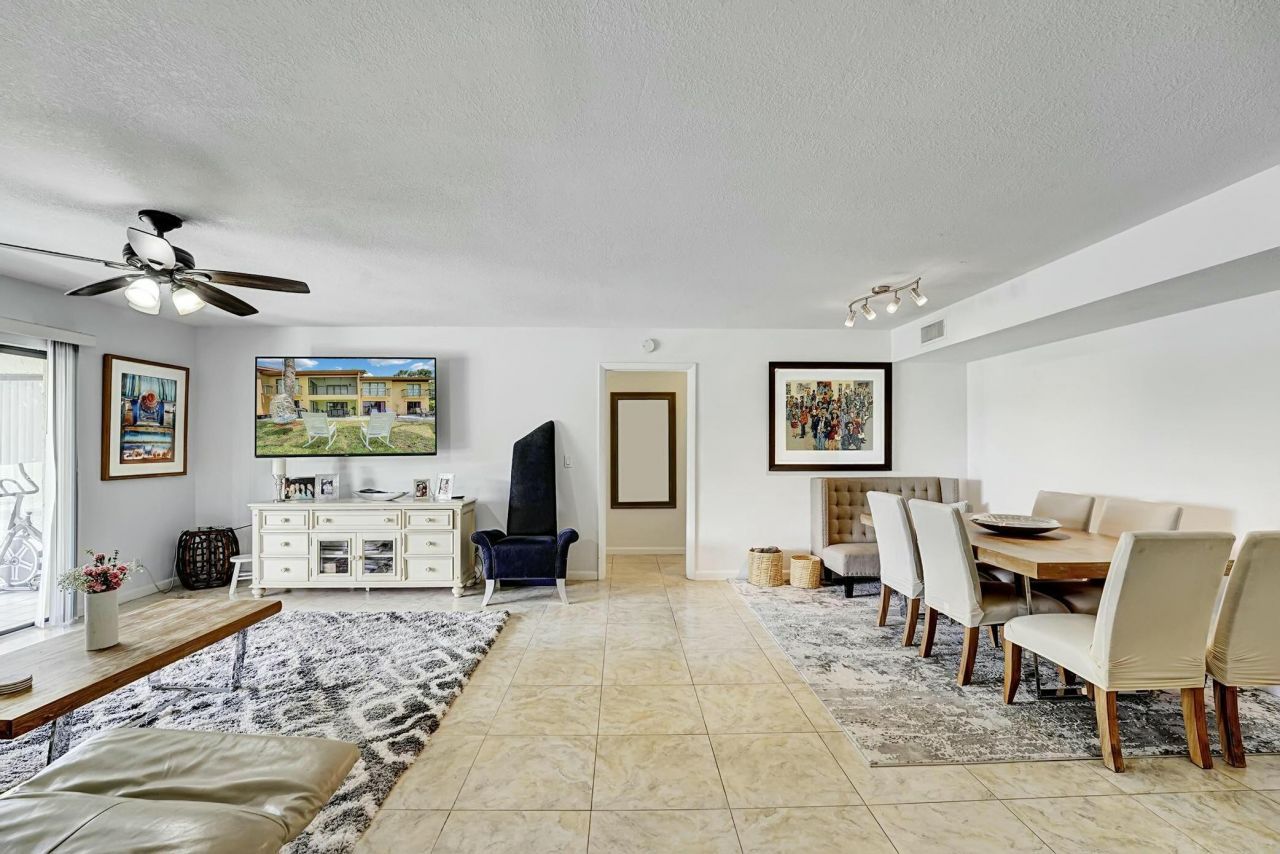 5337 Fountains Drive S, Lake Worth, FL 33467 Photo