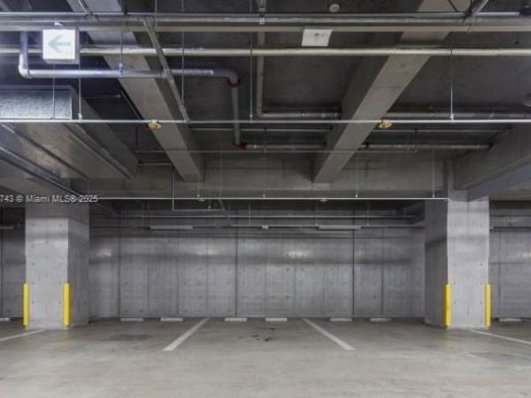 15701 Collins Ave, Unit PARKING TA, Sunny Isles Beach, FL 33160